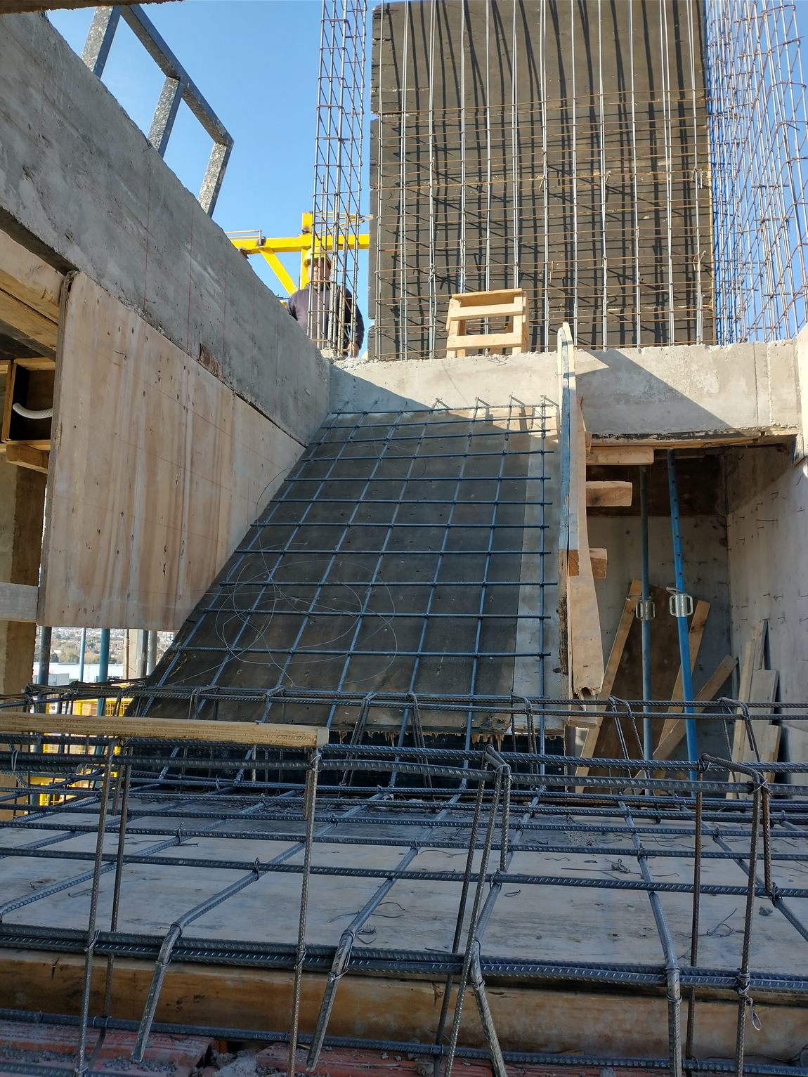 Armadura de escalera y tabiques de hormigón armado